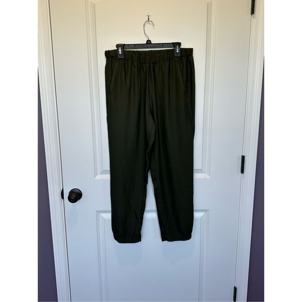 NWT BCBGeneration Cypress Green Lightweight Joggers Size Large